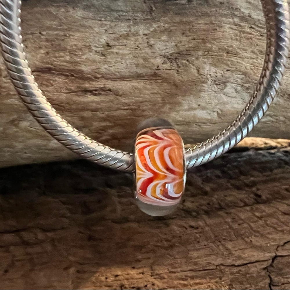 New Authentic Chamilia Charm Ring of Fire Murano Glass Bead Red Orange Waves
